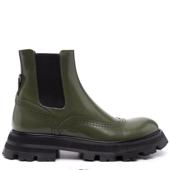 NEW Alexander McQueen Wander Chelsea Boot Green/Black 36 - Picture 1 of 6